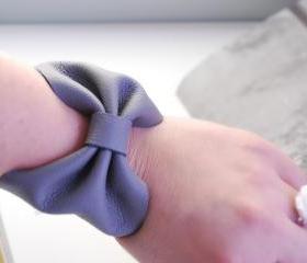  Cool Grey Leather Bow Bracelet Leather Wrist Cuff Jewelry